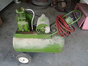 Property photo 105 - Personal Property Auction, Tractors, Dozer, Implements, Lawn & Garden, Tools, Antiques, Furniture & Household